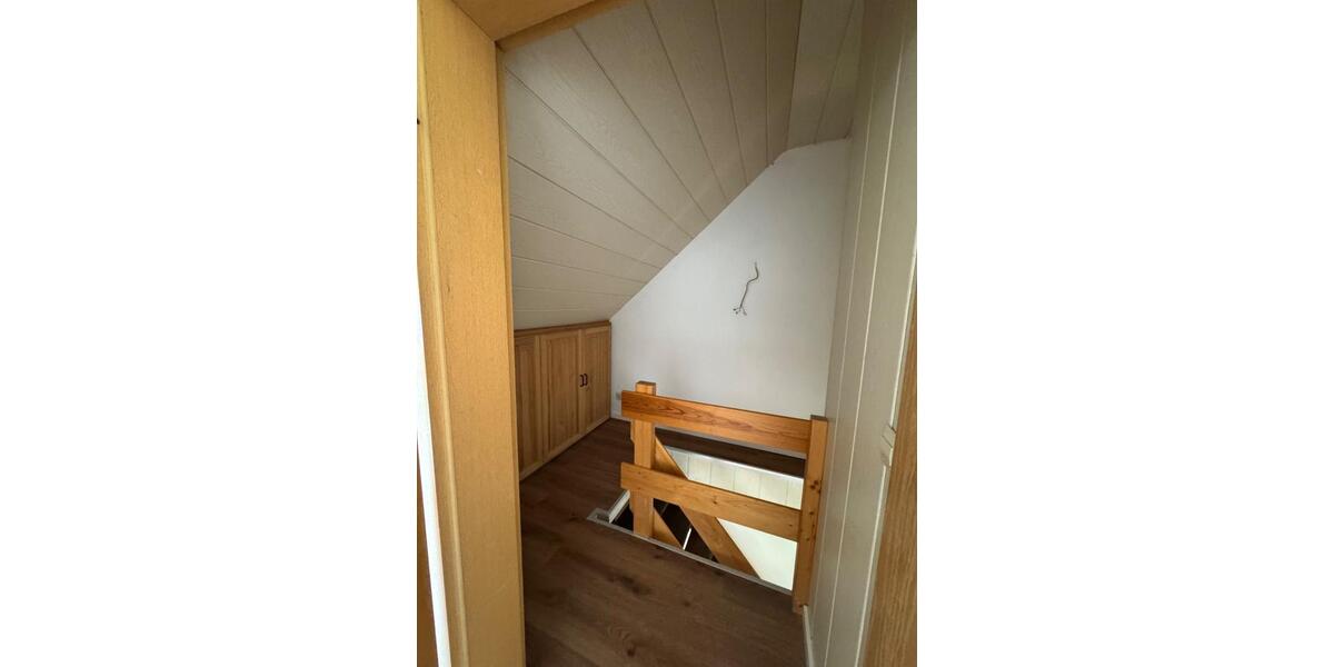 Etagenwohnung Burbach - 4 Zimmer, 106 m&sup2;, 950&euro; | Angebot:26610002