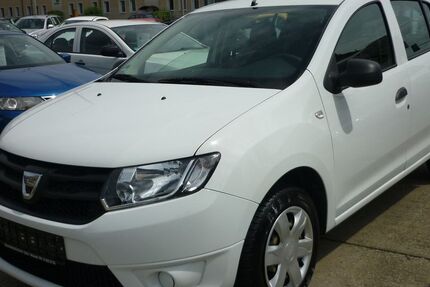 Dacia Sandero 88.000 km 5.300 &euro; Gera 07548