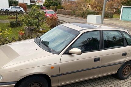 Opel Astra 75.000 km 2.300 &euro; Stuttgart 70565