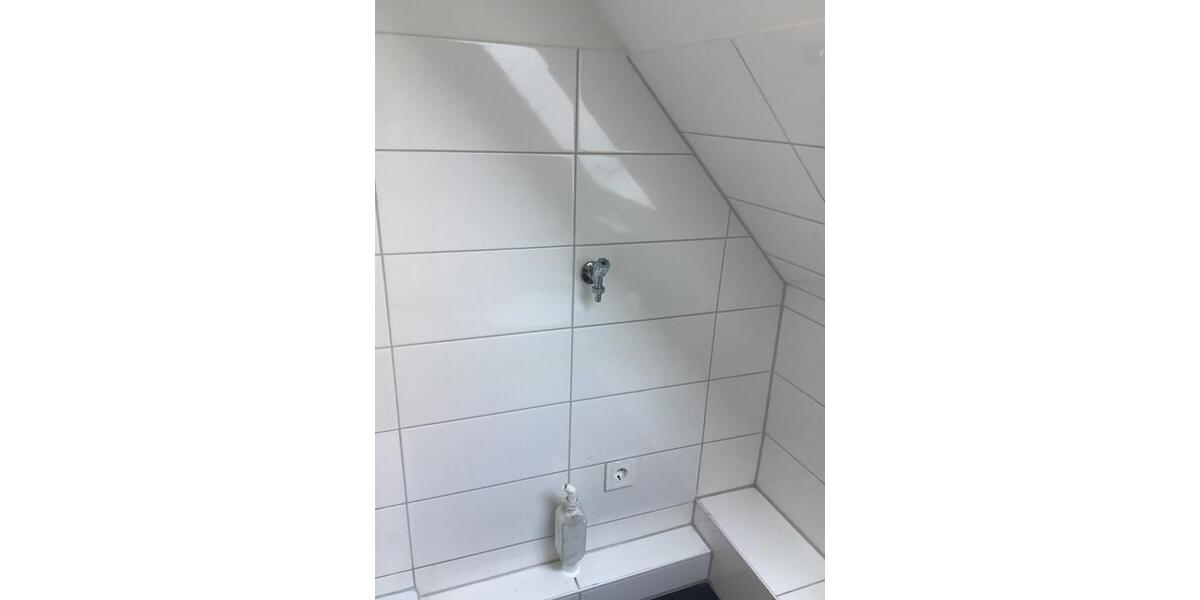 Dachgeschoßwohnung Lübeck Sankt Jürgen - 1 Zimmer, 25 m&sup2;, 289&euro; | Angebot:25442919