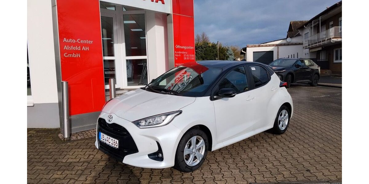 Toyota Yaris 6.000 km 28.880 &euro; Alsfeld 36304