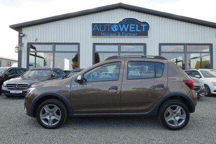 Dacia Sandero 90.154 km 8.990 &euro; Beckdorf 21643
