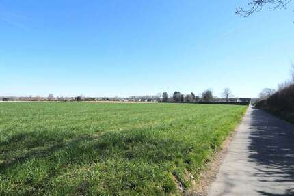Grundstück in Aachen 112.875 € 4515 m²