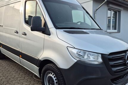 Mercedes-Benz Sprinter 182.000 km 26.900 &euro; Düsseldorf 40591