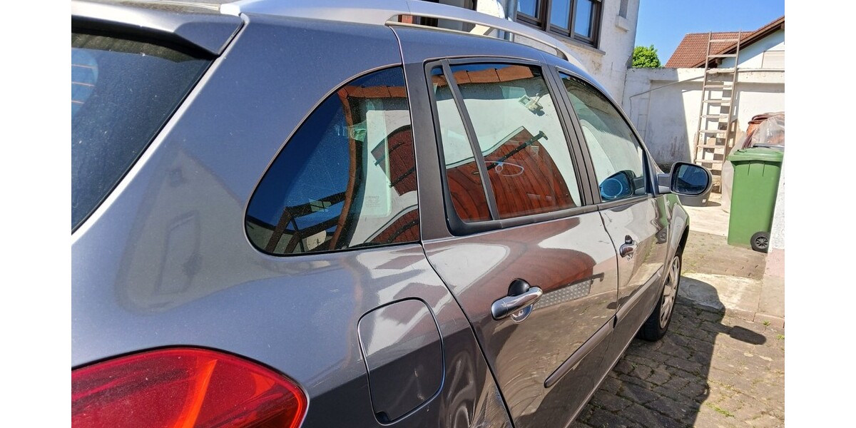 Renault Clio Grandtour Tom Tom Edition 165.000 km 3.400 € Rockenhausen 67806