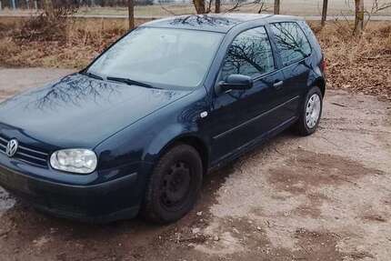 VW Golf 405.266 km 650 &euro; Kleinmölsen 99198