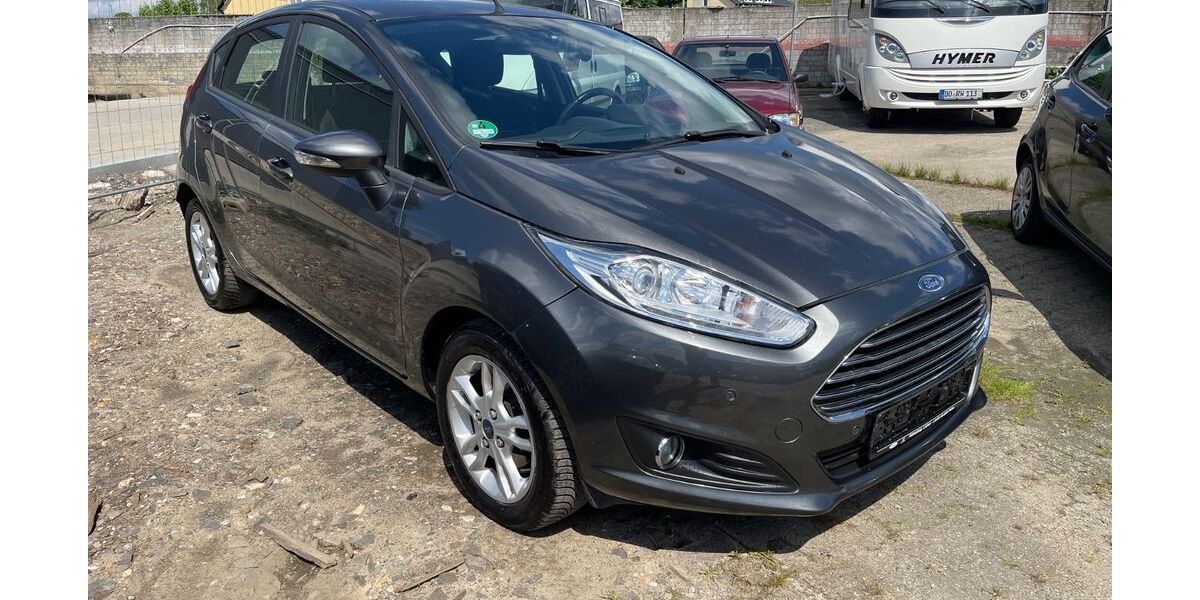 Ford Fiesta 74.000 km 6.499 &euro; Lünen 44532
