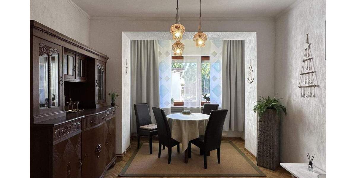 Ein Zuhause mit Charakter - großzügige Doppelhaushälfte mit Garten 6 zimmer