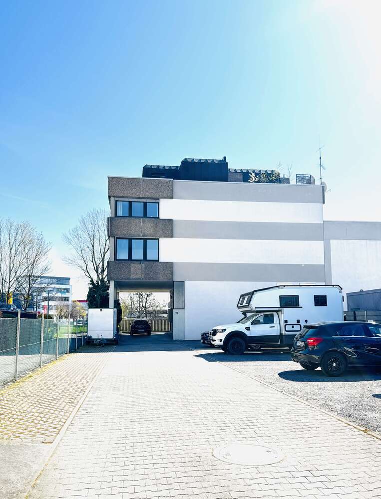 Büro in Stuttgart 1.064,69 € 90 m²