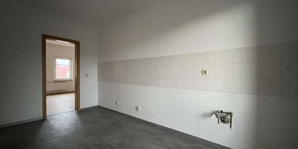 Etagenwohnung Pegau Carsdorf - 1 Zimmer, 38 m&sup2;, 350&euro; | Angebot:26423070