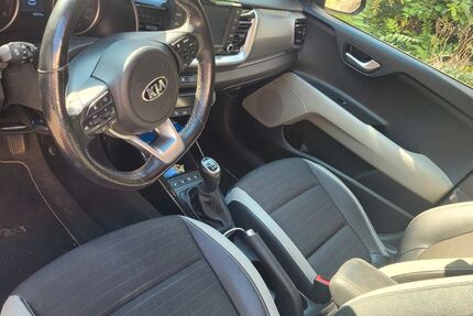 Kia Stonic 92.000 km 10.350 &euro; Offenburg 77652