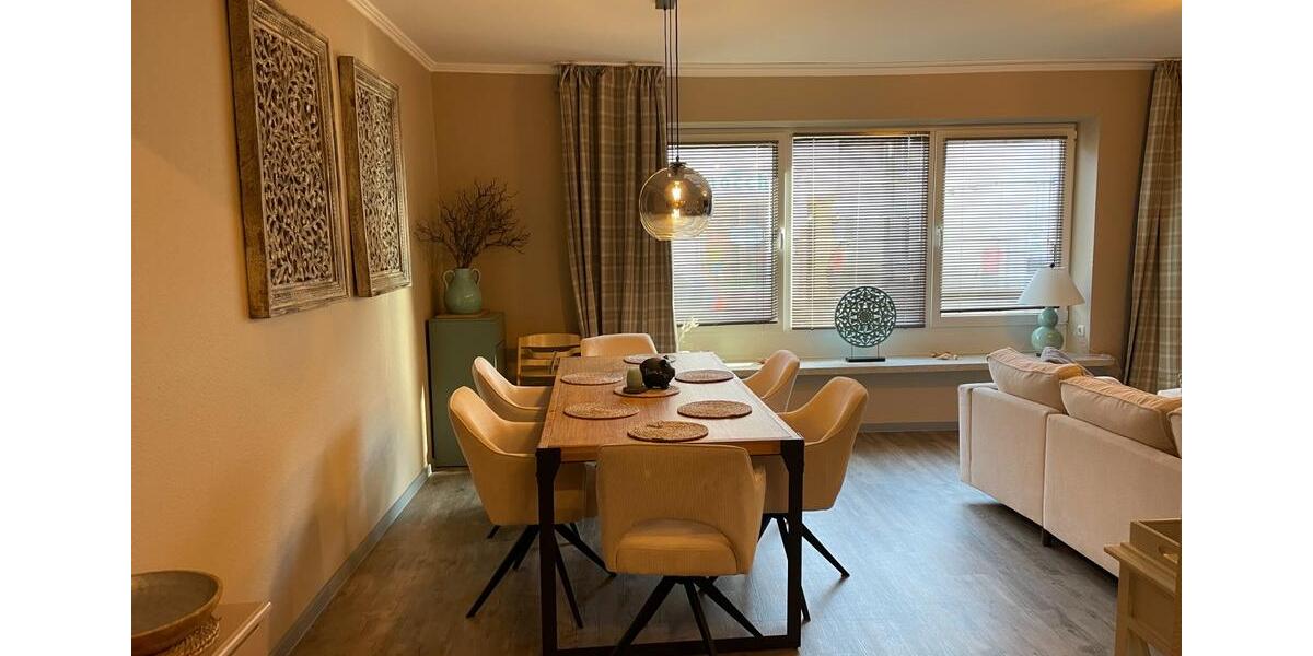 Einfamilienhaus Hage - 7 Zimmer, 120 m&sup2;, 1.200&euro; | Angebot:25377013