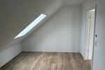 Dachgeschoßwohnung Henstedt-Ulzburg Ulzburg - 2.5 Zimmer, 63 m&sup2;, 945&euro; | Angebot:24817046