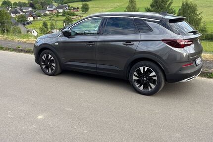 Opel Grandland (X) 80.500 km 12.000 € Hilchenbach 57271