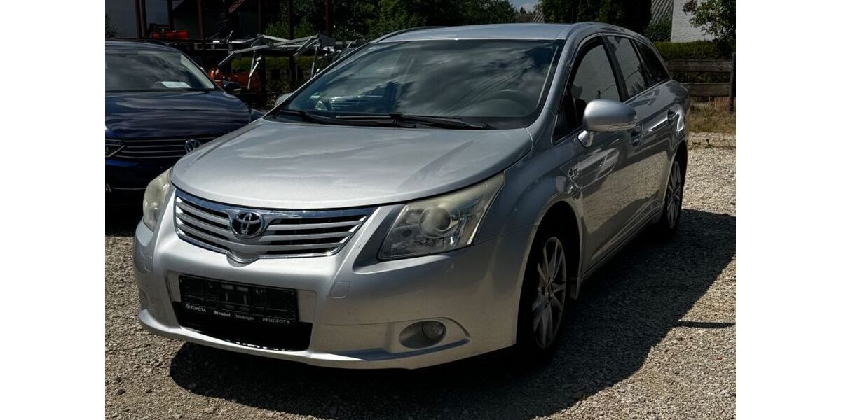 Toyota Avensis 247.000 km 4.990 &euro; Waldhausen 73432