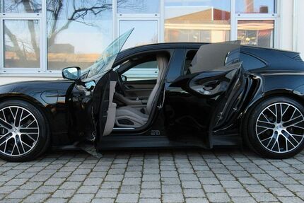 Porsche Taycan 4.000 km 87.950 &euro; Gauting bei Starnberg 82131