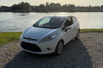 Ford Fiesta 163.000 km 2.600 &euro; Philippsburg 76661