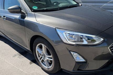 Ford Focus 87.522 km 11.950 &euro; Wuppertal 42285