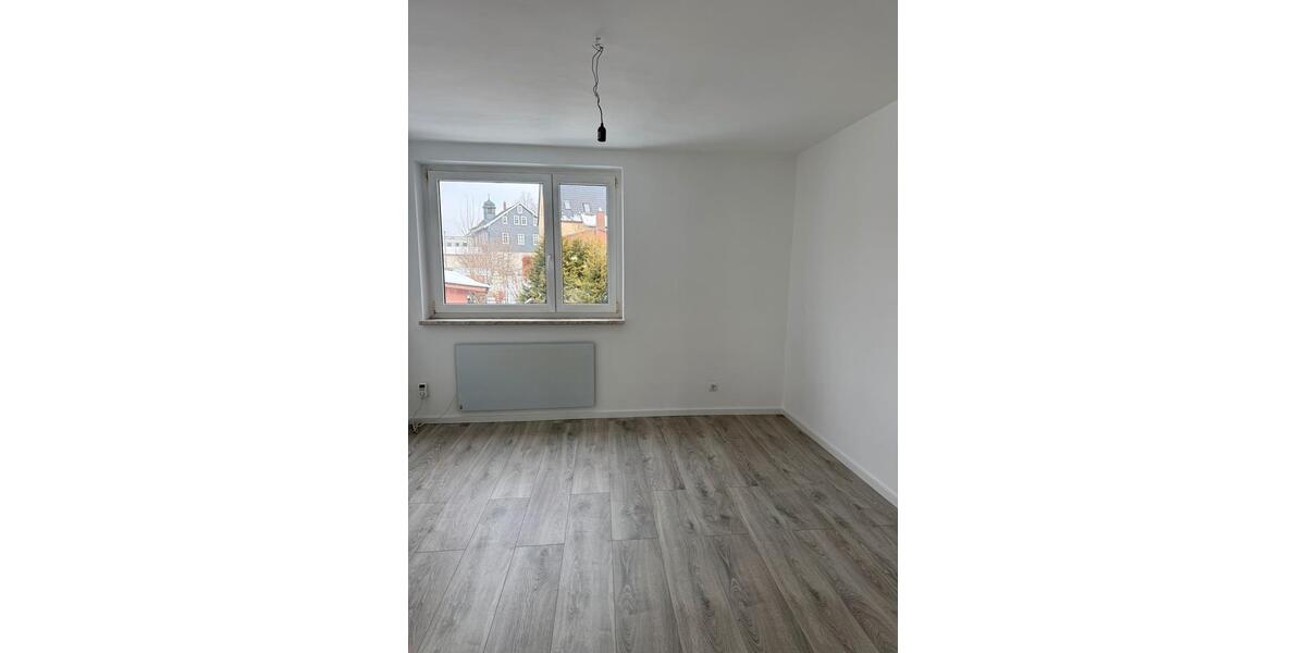Etagenwohnung Neustadt bei Coburg - 3 Zimmer, 66 m&sup2;, 480&euro; | Angebot:25995147