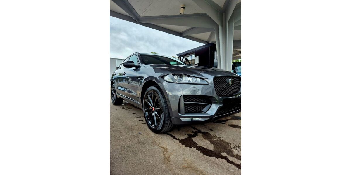 Jaguar F-Pace 94.000 km 32.999 &euro; Lenggries 83661