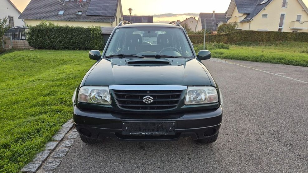 Suzuki Grand Vitara 281.000 km 3.500 € Kösching 85092