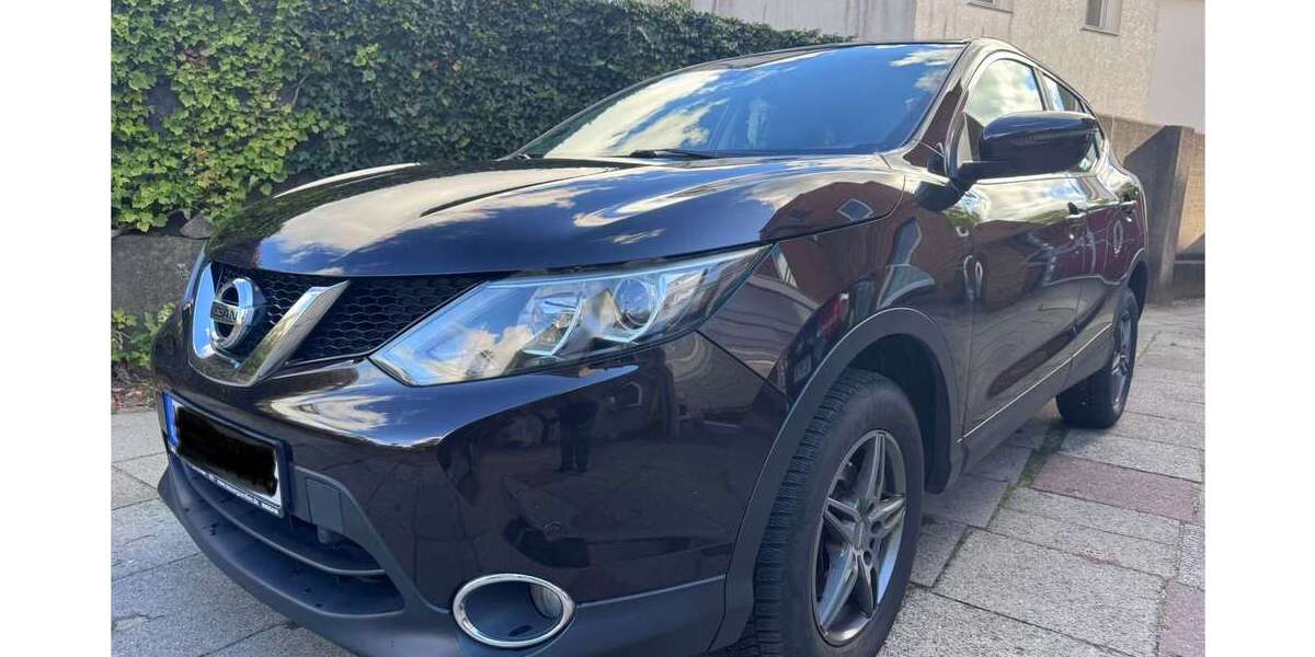 Nissan Qashqai 145.000 km 10.500 &euro; Lübeck 23568
