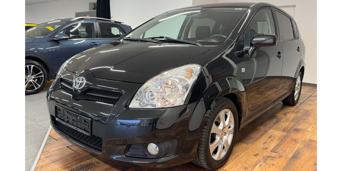 Toyota Corolla Verso 84.375 km 7.980 &euro; Singen 78224