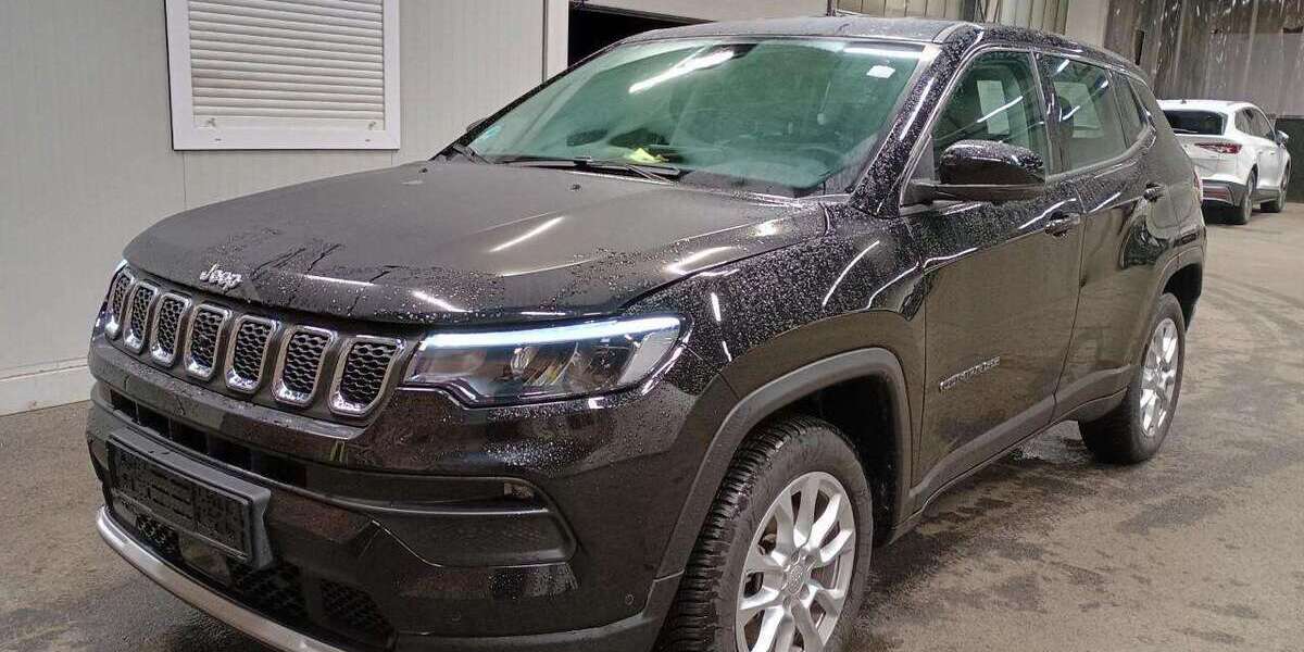 Jeep Compass 12.332 km 22.885 &euro; Uetersen bei Hamburg 25436