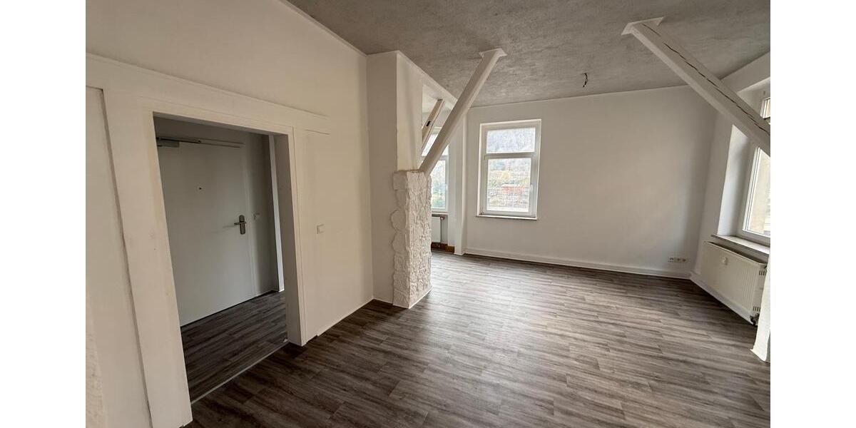 Etagenwohnung Greiz - 4 Zimmer, 115 m&sup2;, 650&euro; | Angebot:25887625