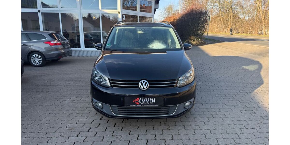 VW Touran 123.000 km 10.990 &euro; Bückeburg 31675