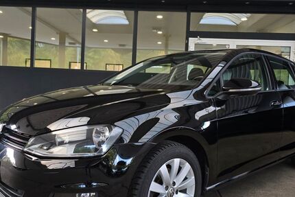 VW Golf 109.000 km 9.990 &euro; Göttingen 37081