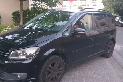 VW Touran 336.777 km 5.100 &euro; Frankfurt 60439