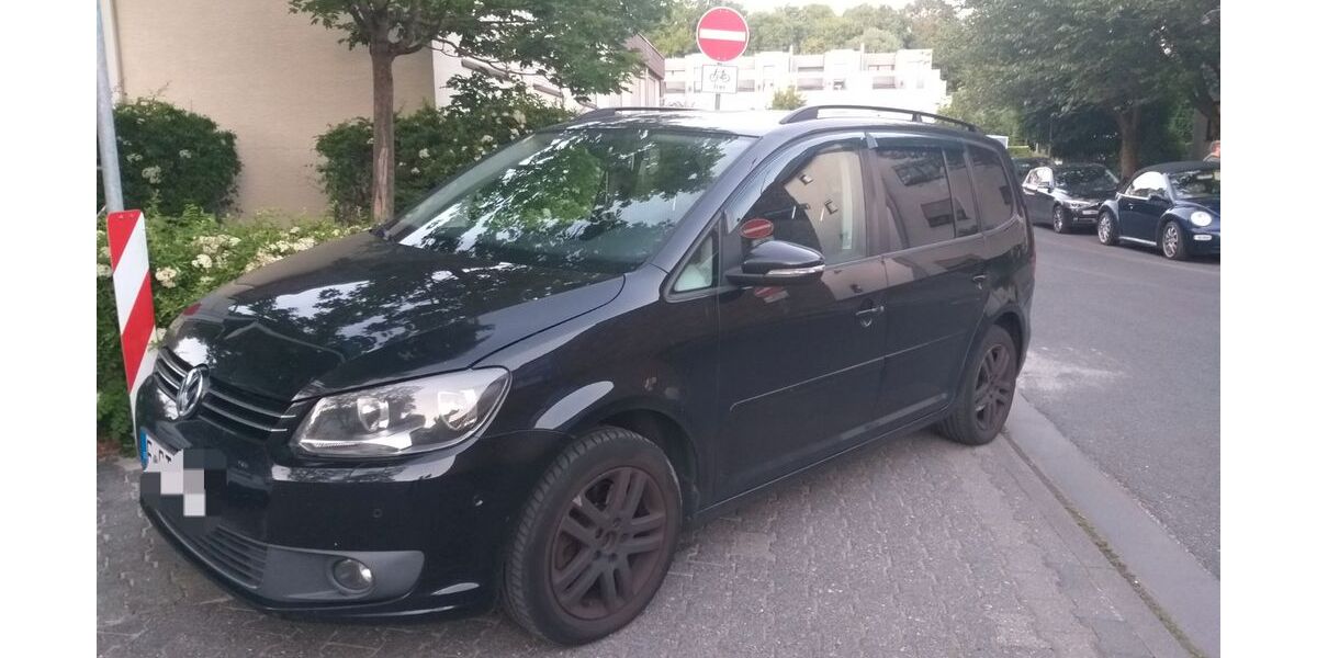 VW Touran 336.777 km 5.100 &euro; Frankfurt 60439