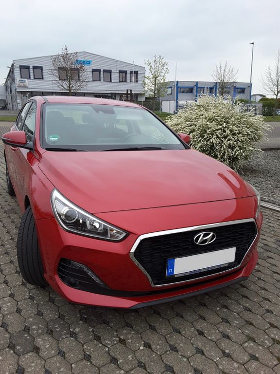 i30