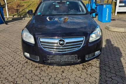 Opel Insignia 227.000 km 4.999 € Plauen 08527