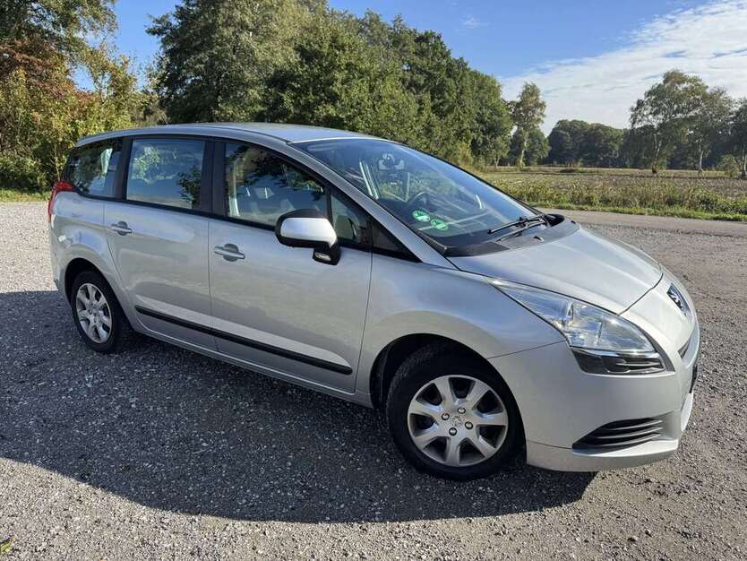 Peugeot 5008 177.387 km 3.999 € Delmenhorst 27753