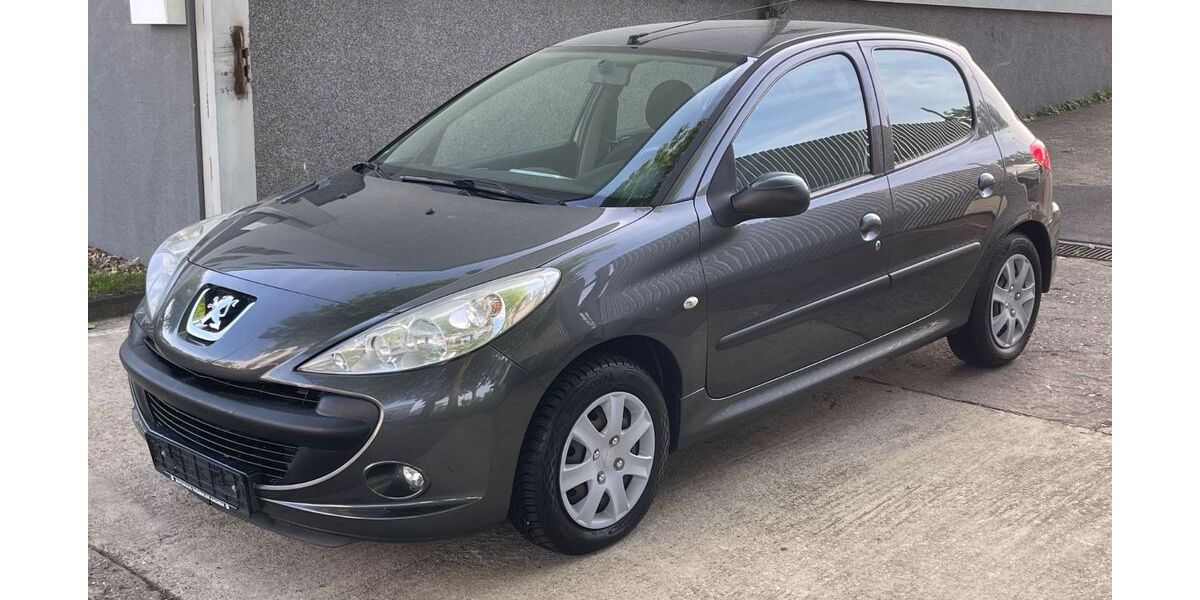 Peugeot 206 105.000 km 3.000 &euro; Aachen 52070