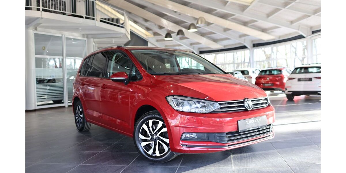 VW Touran 139.934 km 22.980 &euro; Nuthetal 14558
