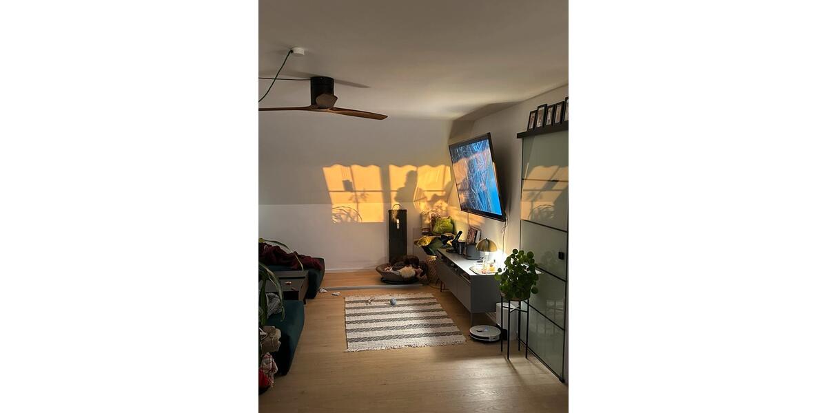 Dachgeschoßwohnung München Schwabing-Freimann - 3 Zimmer, 82 m&sup2;, 2.850&euro; | Angebot:26034256