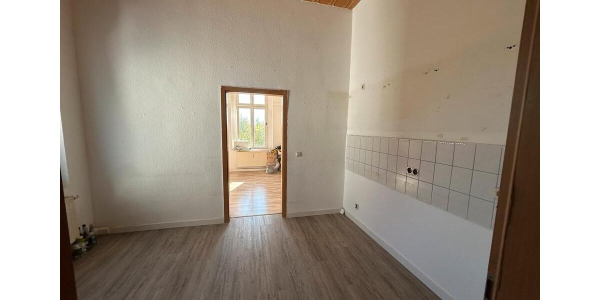 Etagenwohnung Mansfeld - 4 Zimmer, 105 m&sup2;, 595&euro; | Angebot:26405525