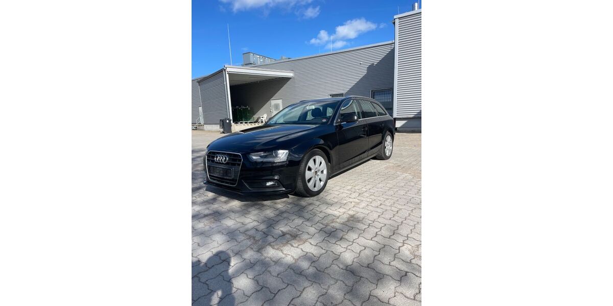 Audi A4 218.000 km 9.299 &euro; Lübeck 23560