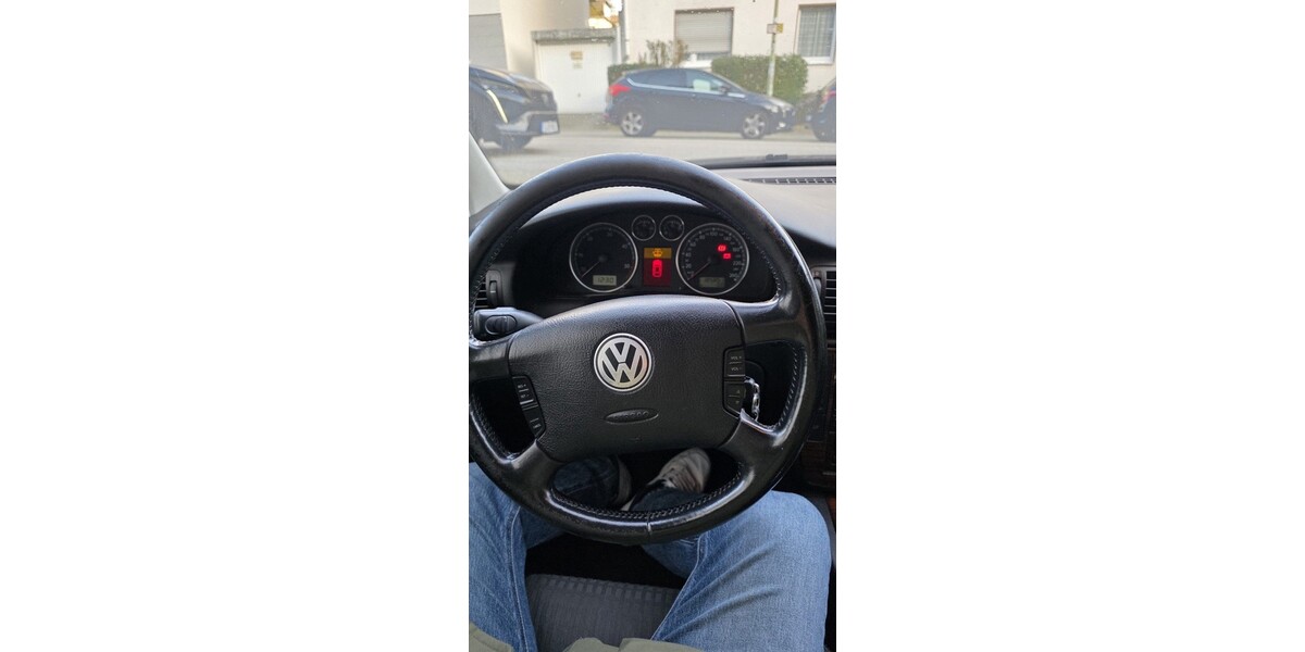 VW Passat B5 185.000 km 1.300 &euro; Essen 45121