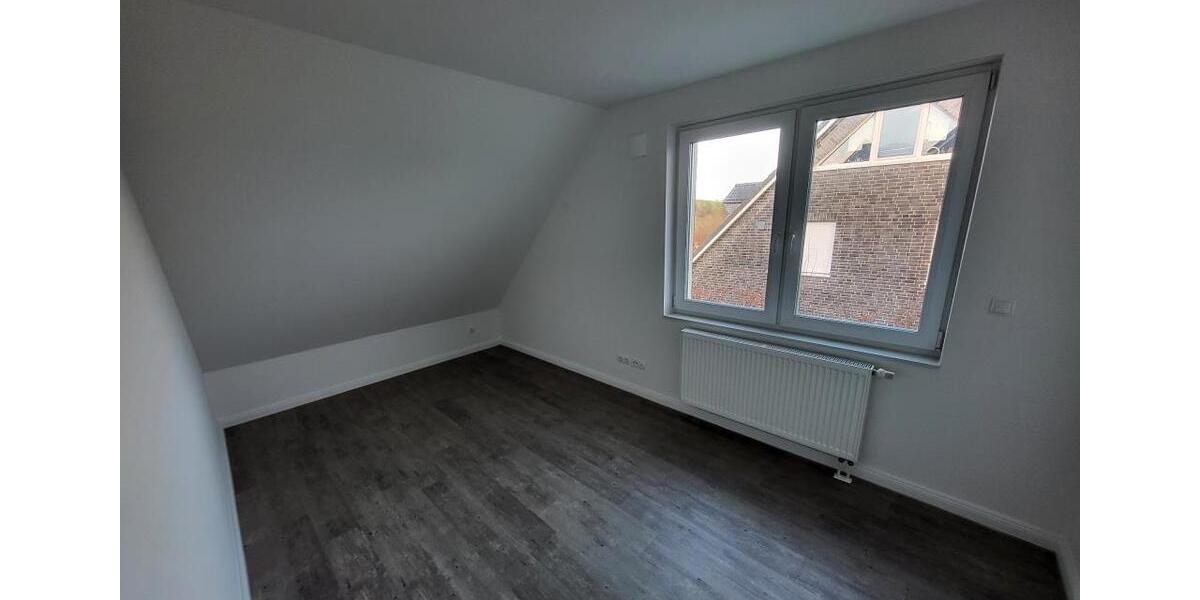 Doppelhaushälfte Scharbeutz - 4 Zimmer, 107 m&sup2;, 1.600&euro; | Angebot:23837964