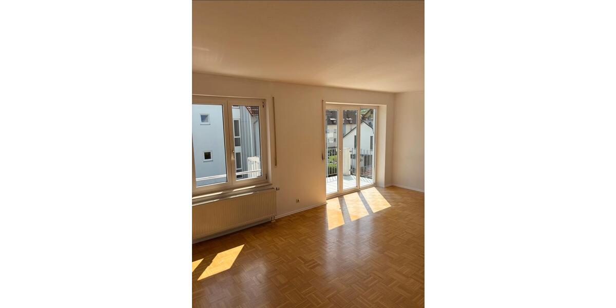 Helle 3-Zimmer Wohnung mit Balkon, Keller und Garage 3 zimmer