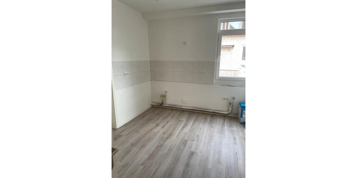 Etagenwohnung Uetze - 4 Zimmer, 88 m&sup2;, 900&euro; | Angebot:26415856