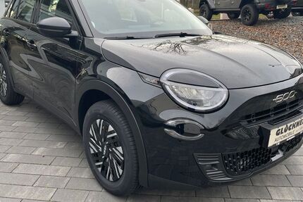 Fiat 600 14.741 km 23.990 &euro; Dresden 01109