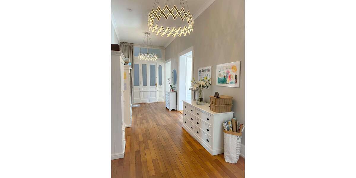 Wohnung zum Mieten in Frankfurt 3.200 € 160 m² 4 zimmer