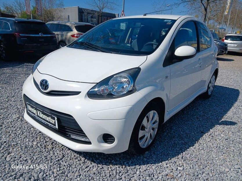 Aygo (X)