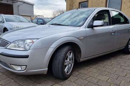 Ford Mondeo 260.000 km 1.999 &euro; Salach 73084