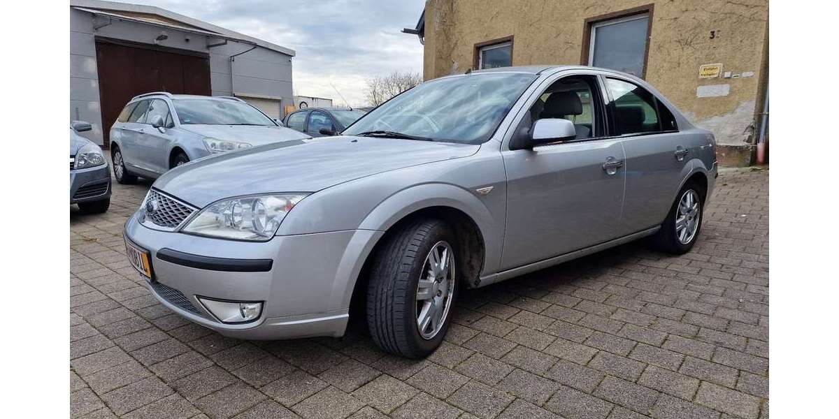 Ford Mondeo 260.000 km 1.999 &euro; Salach 73084